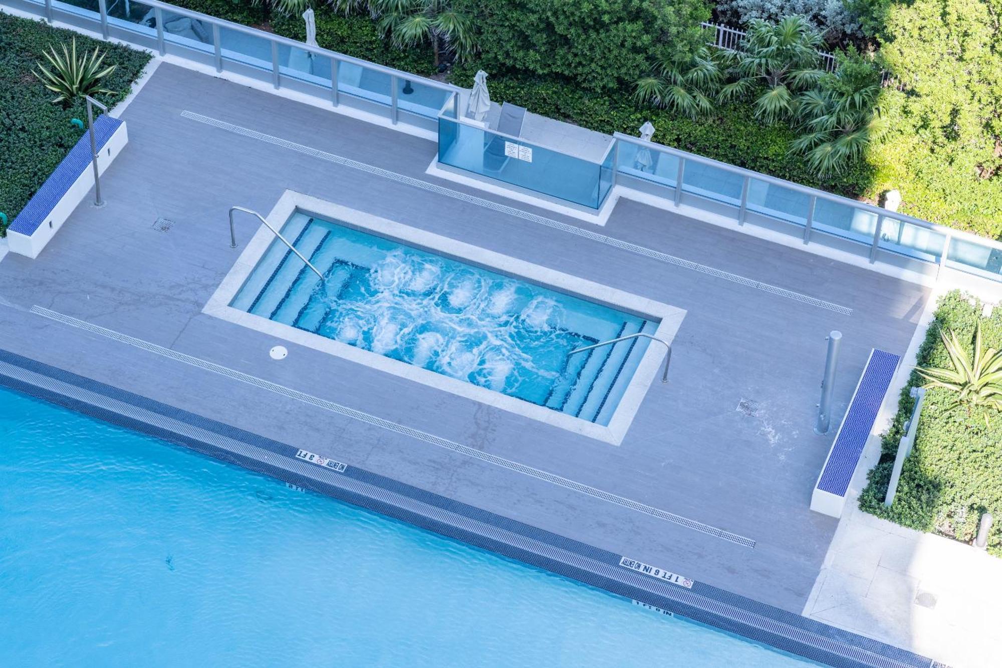 Bluebird Suites Monte Carlo Miami Beach Phòng bức ảnh