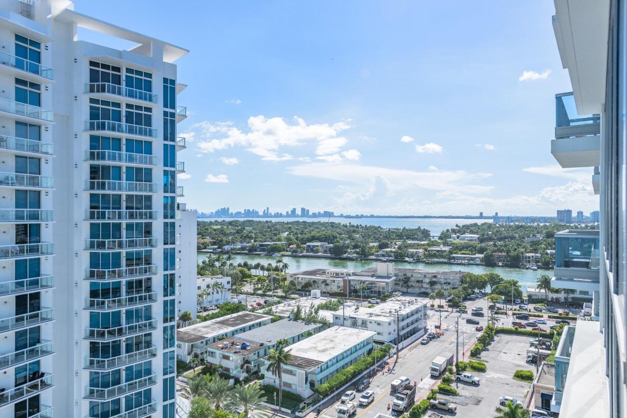 Bluebird Suites Monte Carlo Miami Beach Phòng bức ảnh
