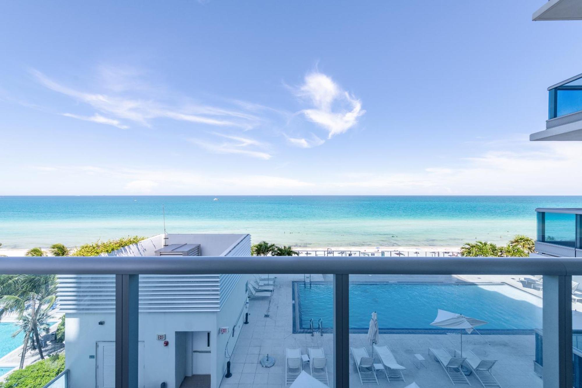 Bluebird Suites Monte Carlo Miami Beach Phòng bức ảnh