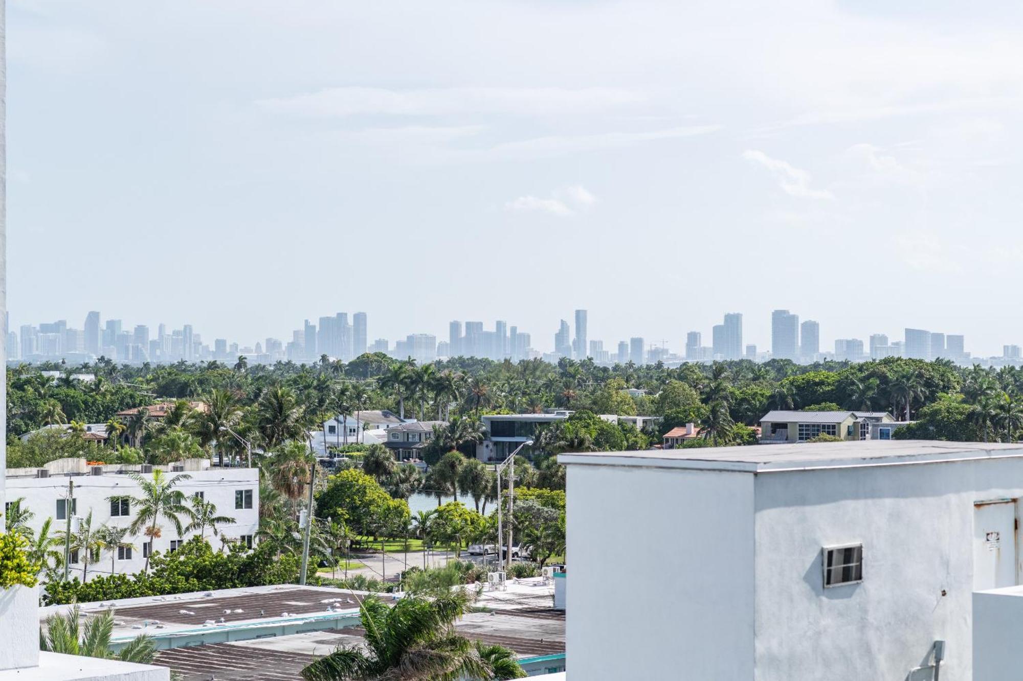 Bluebird Suites Monte Carlo Miami Beach Phòng bức ảnh