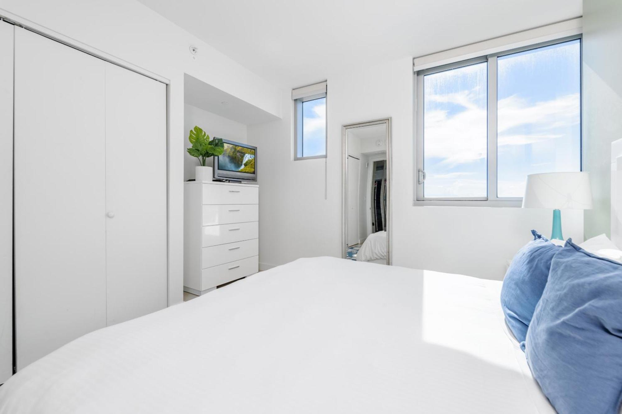 Bluebird Suites Monte Carlo Miami Beach Phòng bức ảnh